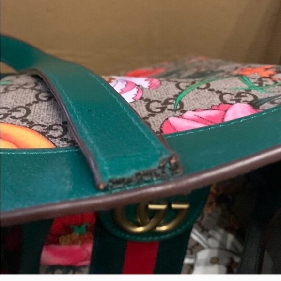 Gucci Flora Print Green Tote Bag used with wearing - Picture 8 of 8